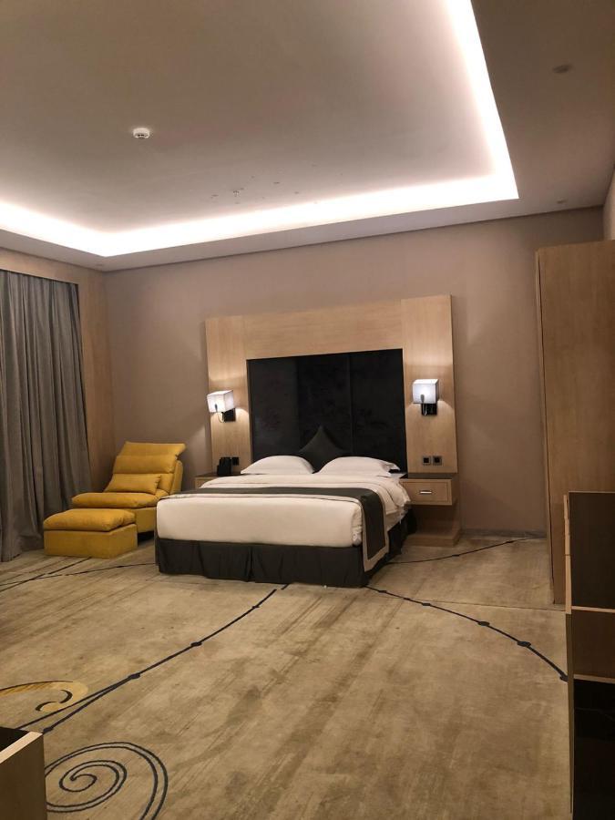 مشارف العالم للشقق المخدومة Msharef Al Alam Serviced Apartments Units Dschāzān Exterior foto